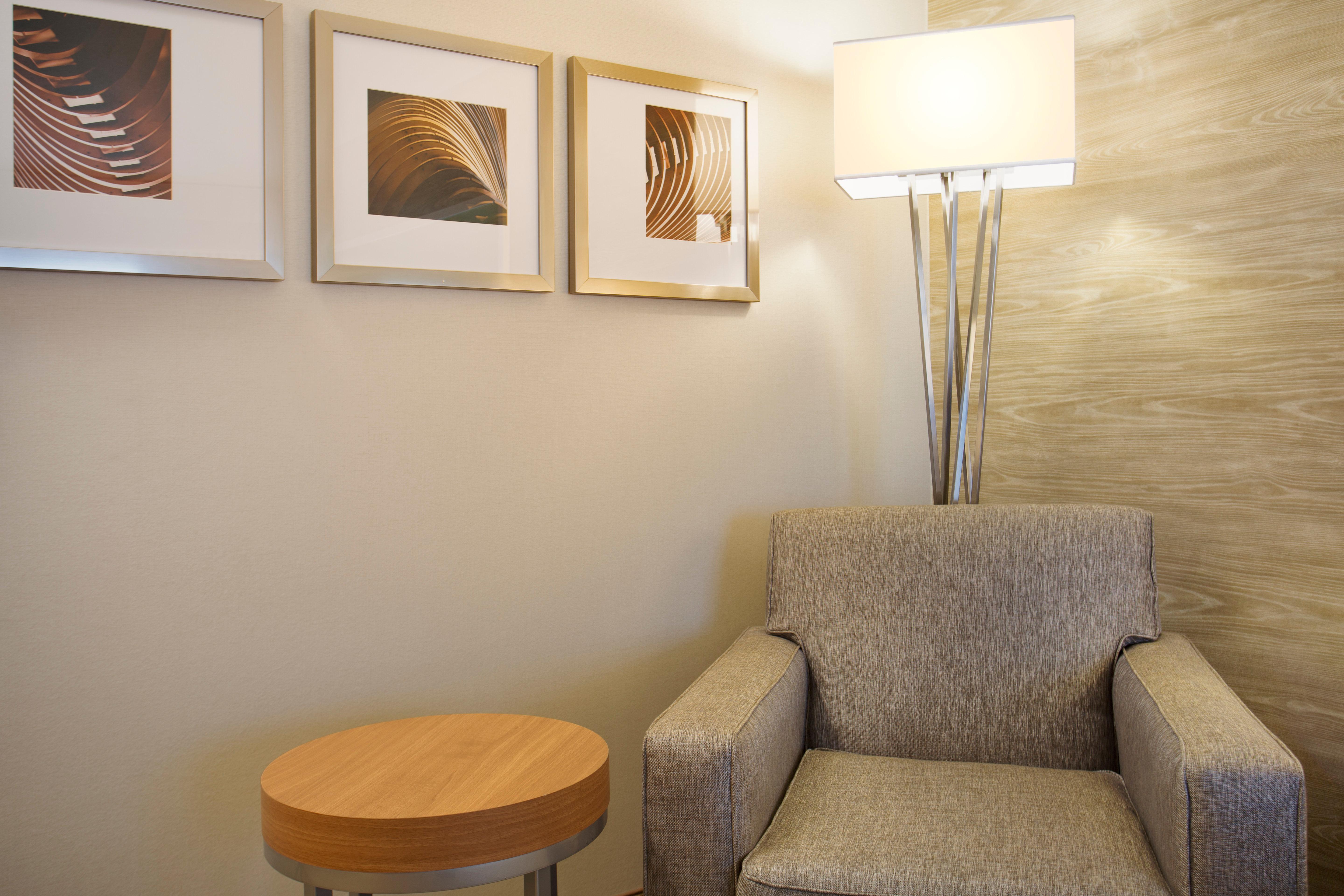 Holiday Inn Grand Rapids-Airport By Ihg Exterior photo