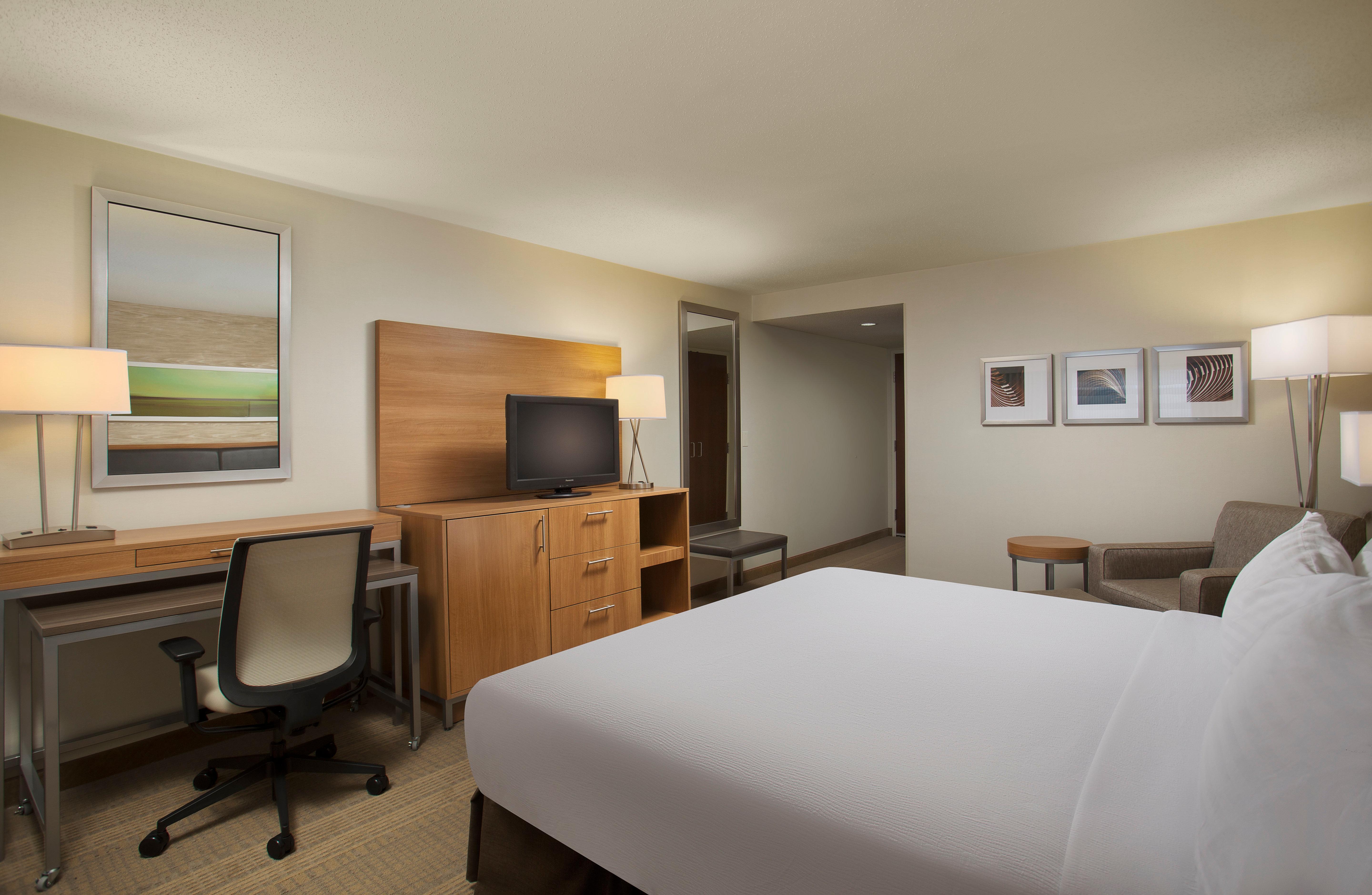 Holiday Inn Grand Rapids-Airport By Ihg Exterior photo
