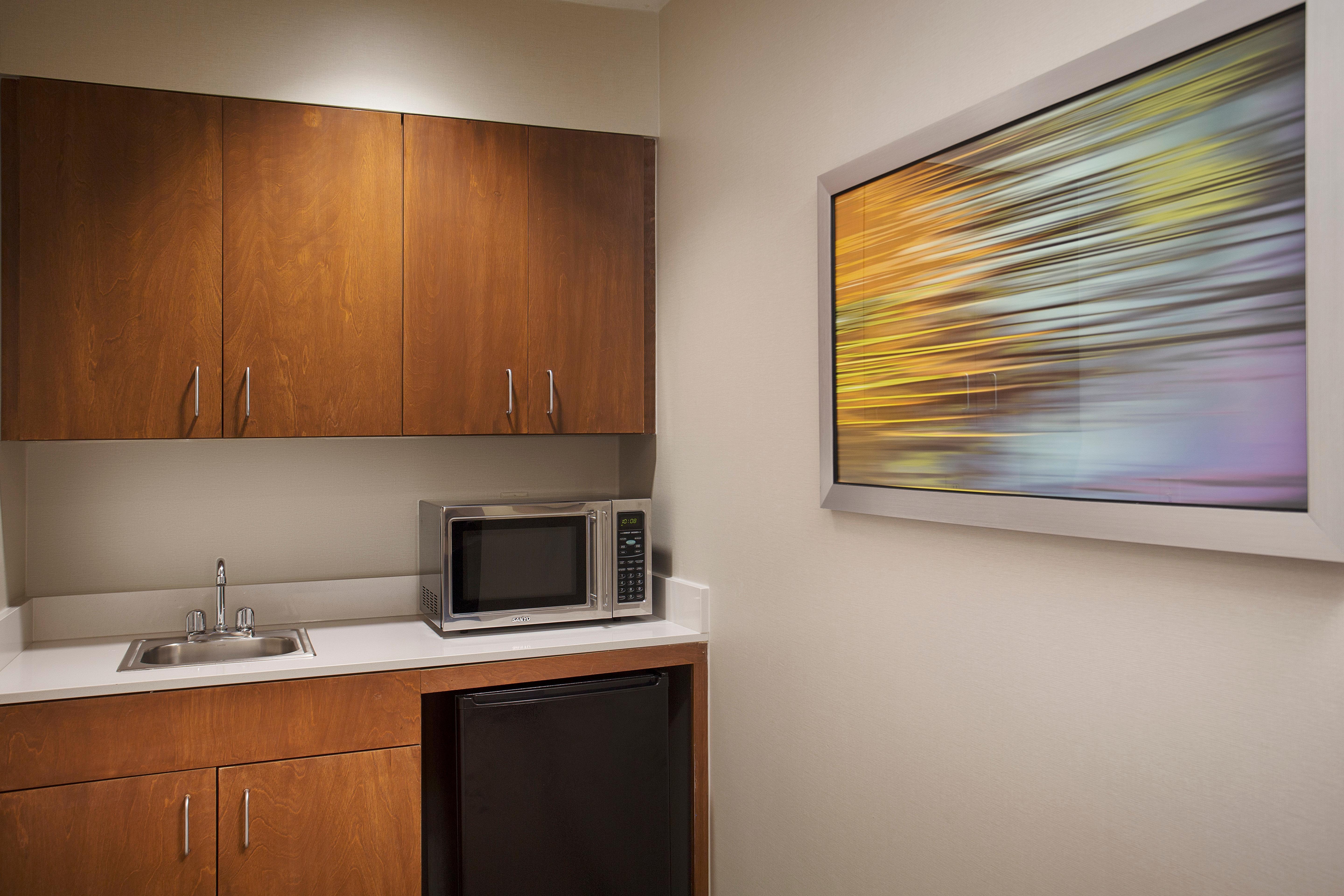 Holiday Inn Grand Rapids-Airport By Ihg Exterior photo