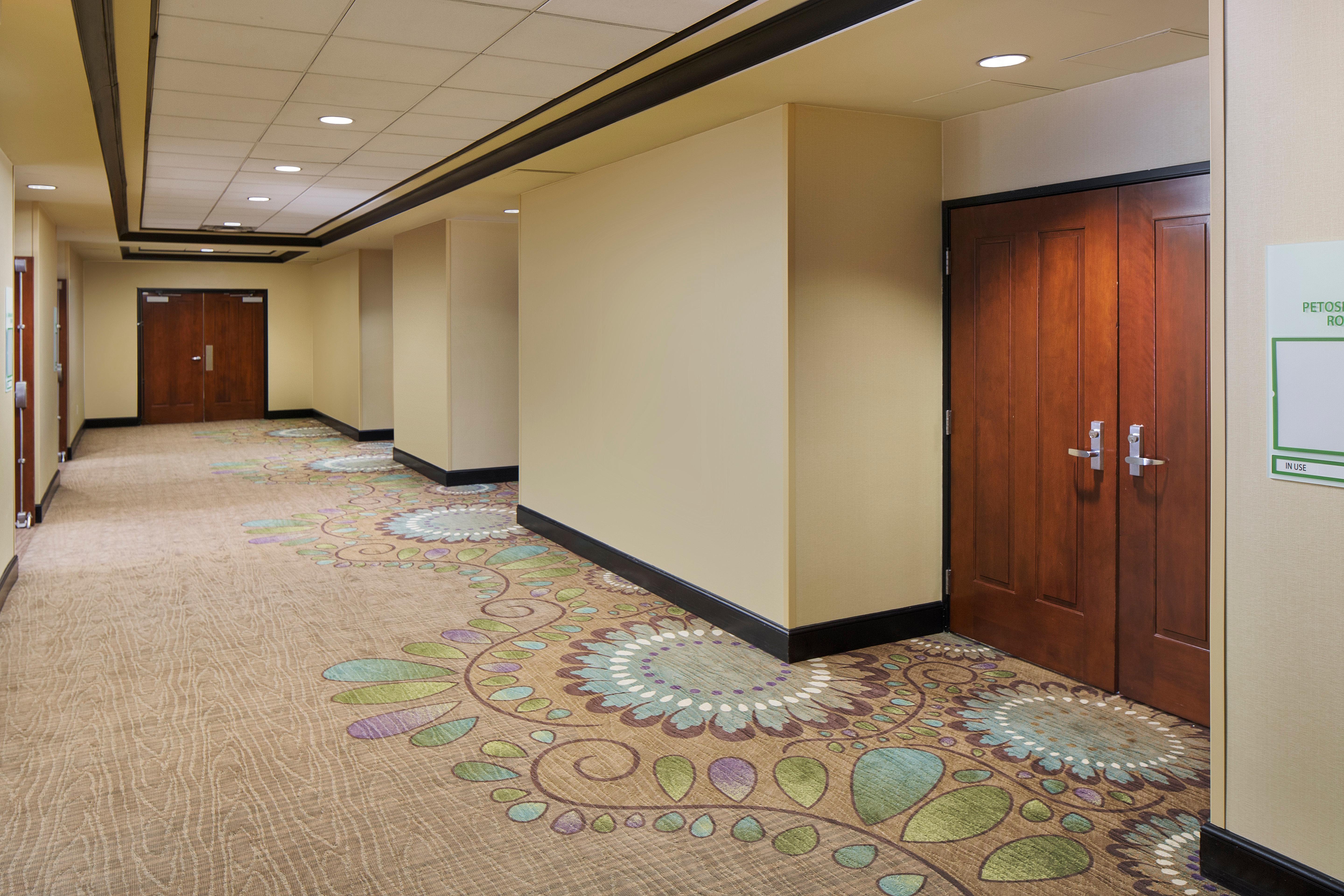 Holiday Inn Grand Rapids-Airport By Ihg Exterior photo