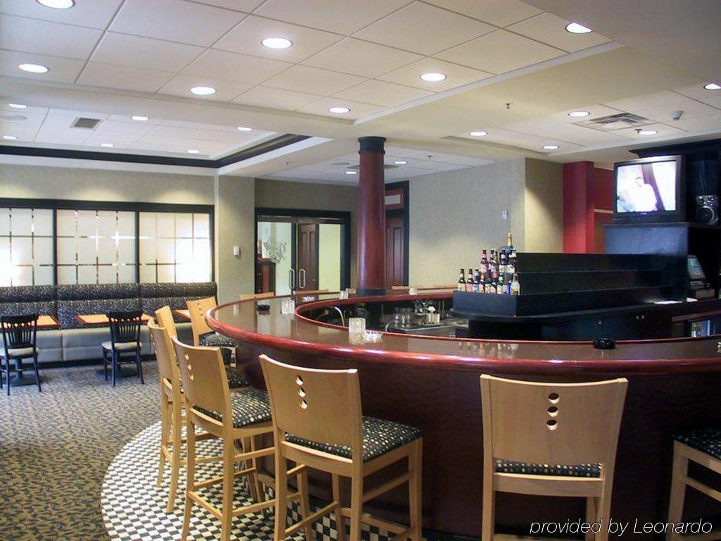Holiday Inn Grand Rapids-Airport By Ihg Exterior photo