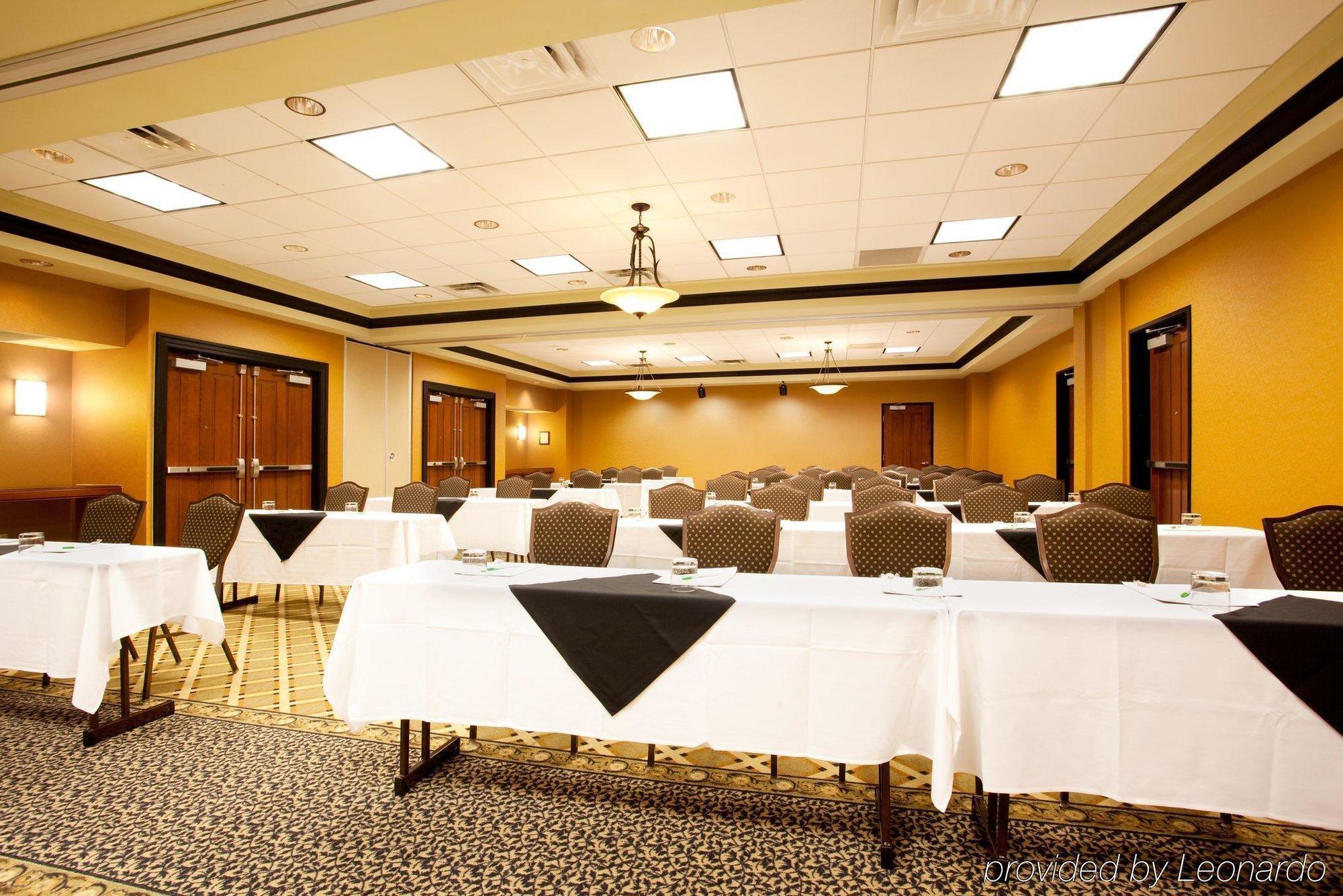 Holiday Inn Grand Rapids-Airport By Ihg Exterior photo